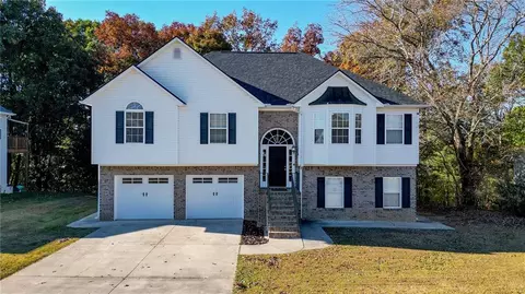 131 Granny Smith Dr SE, Calhoun, GA 30701