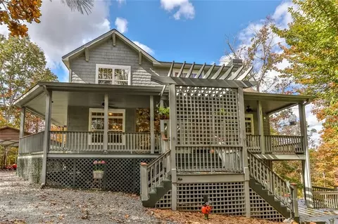 20 Palisade Dr, Ellijay, GA 30540
