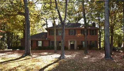 746 Oak Ter, Norcross, GA 30071