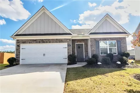 564 Greenlee Rd, Athens, GA 30606