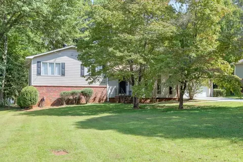 4380 Marsh Rd, Marietta, GA 30066