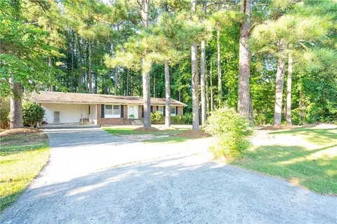 435 Hood Ave, Fayetteville, GA 30214