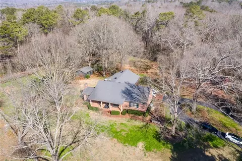66 Ward Dr, Ellenwood, GA 30294