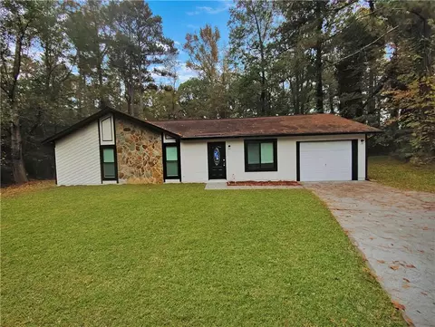 406 Warren Rd, Lawrenceville, GA 30044
