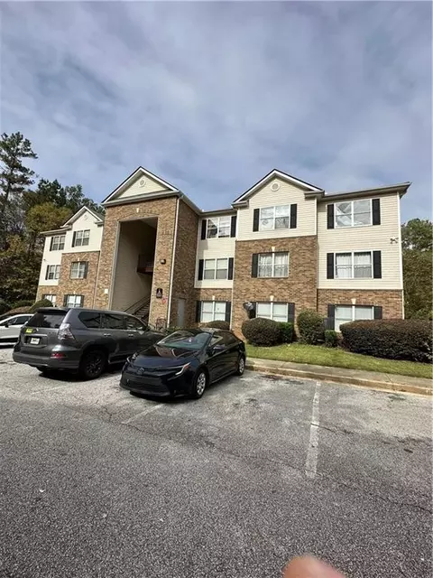 6102 Par Four Way, Lithonia, GA 30038