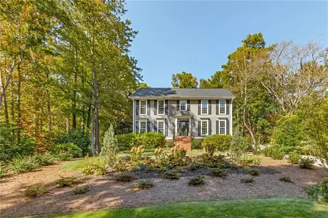 3782 Cliff Crest Dr SE, Smyrna, GA 30080