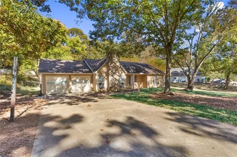 1339 Panhandle Way, Hampton, GA 30228 photo 3
