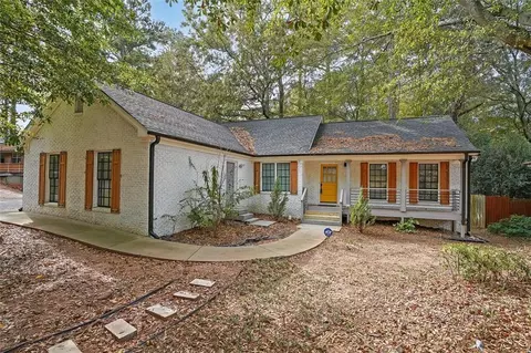 957 Nottingham Dr, Avondale Estates, GA 30002