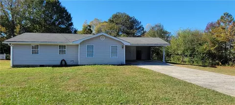 90 Pierce Rd, Hiram, GA 30141
