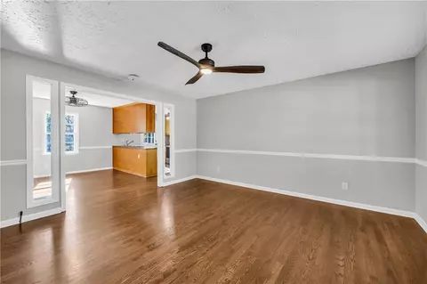 881 Ridgeway Rd, Commerce, GA 30529 photo 5