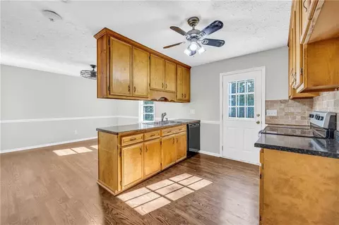 881 Ridgeway Rd, Commerce, GA 30529 photo 10