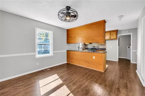 881 Ridgeway Rd, Commerce, GA 30529 photo 8