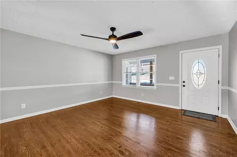 881 Ridgeway Rd, Commerce, GA 30529 photo 4