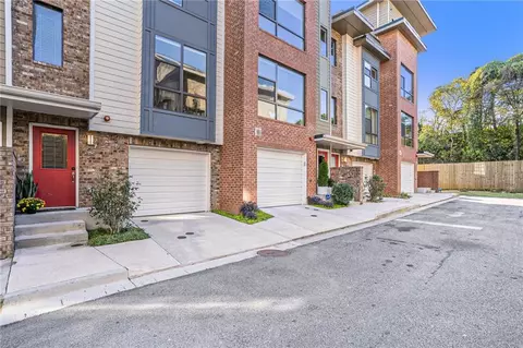 981 Moda Dr, Atlanta, GA 30316