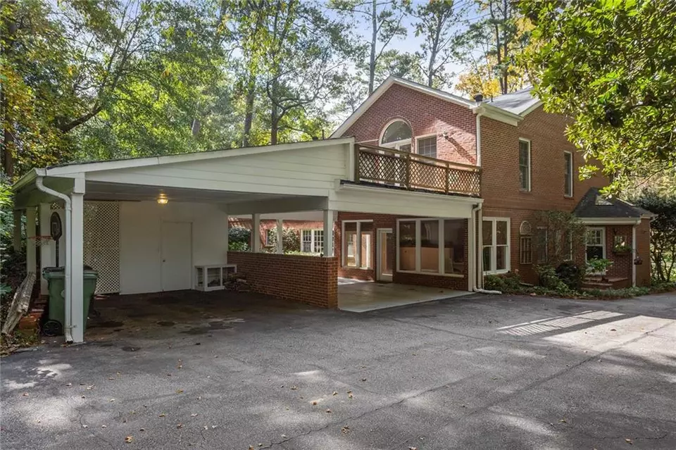 Exterior - 3641 Northside Dr NW, Atlanta, GA 30305 photo 10 of 12