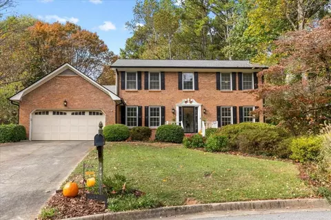 2735 Doaks Run Ct, Tucker, GA 30084