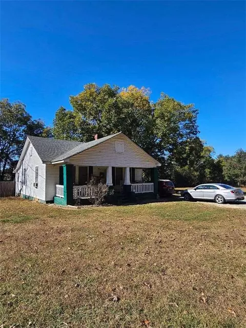 1095 Flint Hill Rd, Aragon, GA 30104