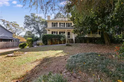 1298 Highpoint Rd, Snellville, GA 30078