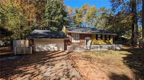 209 Cedar Way SE, Marietta, GA 30060