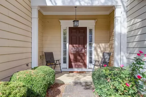 433 Mountain View Ln, Woodstock, GA 30188