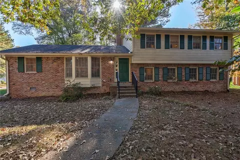 5599 Bend Creek Rd, Dunwoody, GA 30338