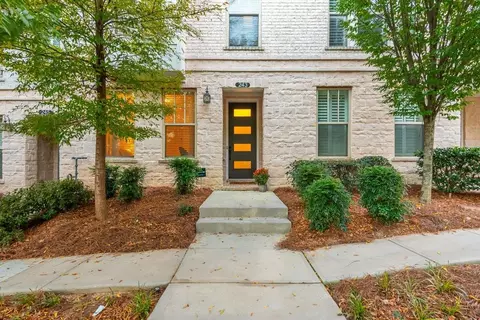 243 Franklin Rd, Sandy Springs, GA 30342