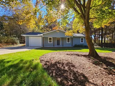 332 Savage Rd, Mount Airy, GA 30563