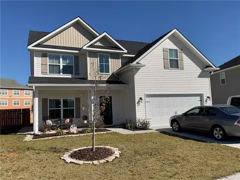 384 Rutledge Dr, Hinesville, GA 31313