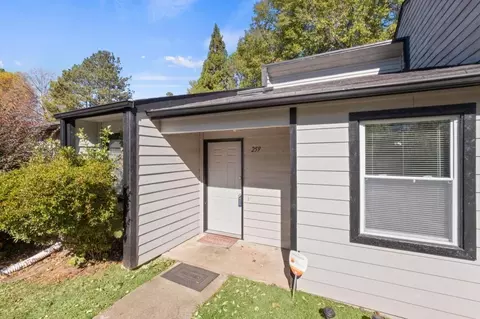 259 Heathersett Dr, Marietta, GA 30064