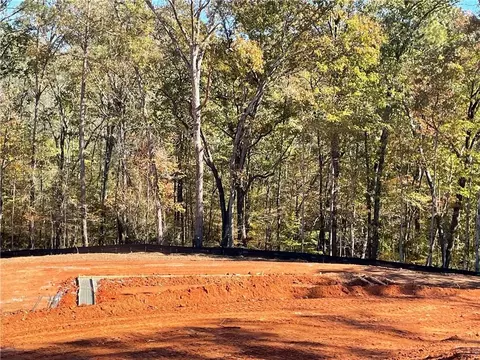 2924 Waterford Dr SW, Conyers, GA 30094