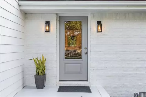 2879 Dunnington Cir, Atlanta, GA 30341