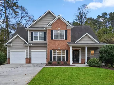 240 Miracle Ln, Fayetteville, GA 30215