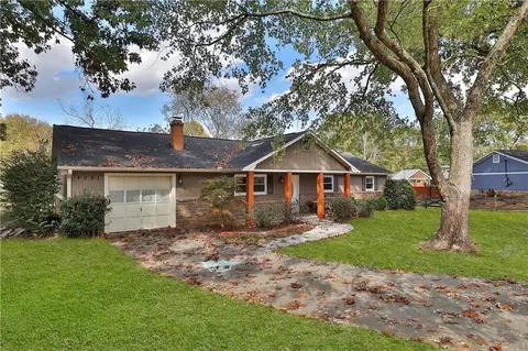 4091 Cleft Ct, Snellville, GA 30039