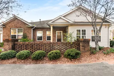 113 Villa Park Cir, Stone Mountain, GA 30087
