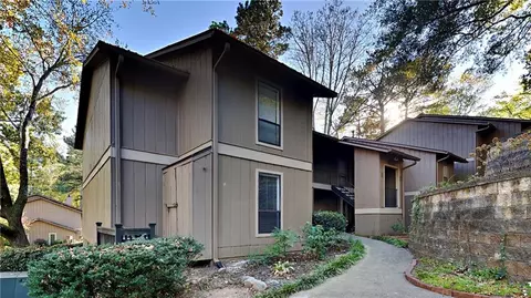8740 Roswell Rd #5A, Atlanta, GA 30350
