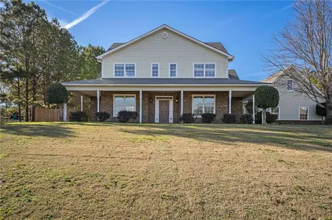 533 Brown Station Dr, Williamson, GA 30292