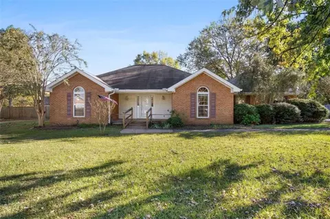106 John Ct, Warner Robins, GA 31093