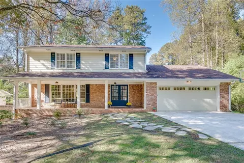 4918 Leeds Ct, Dunwoody, GA 30338