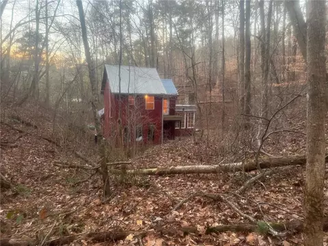 Exterior - 2976 Old Highway 2, Cisco, GA 30708 photo 6 of 8