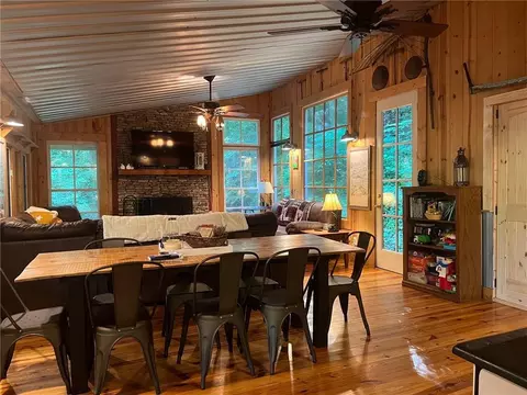 Dining - 2976 Old Highway 2, Cisco, GA 30708 photo 1 of 3