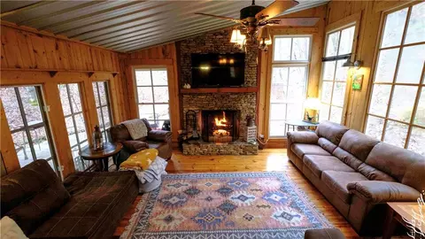 Living - 2976 Old Highway 2, Cisco, GA 30708 photo 2 of 5