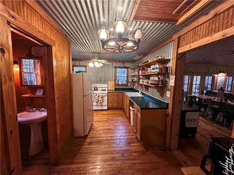 Kitchen - 2976 Old Highway 2, Cisco, GA 30708 photo 1 of 5