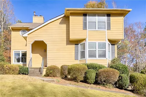 4447 Coventry Ct NE, Roswell, GA 30075
