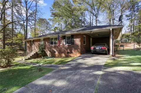 1732 Hammond Woods Cir SW, Marietta, GA 30008