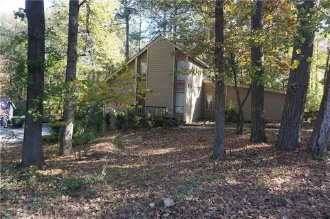 189 Cave Springs Ct, Ellenwood, GA 30294