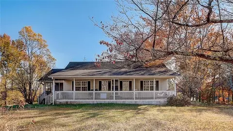 654 Old Draketown Trl, Villa Rica, GA 30180