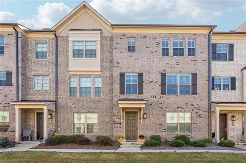 2522 Great Silver Fir Aly, Doraville, GA 30360