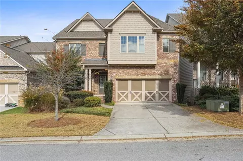 1320 Roswell Manor Cir, Roswell, GA 30076