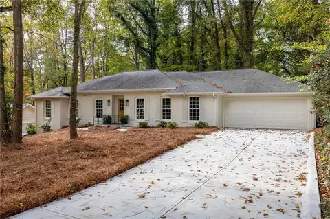 3916 Menlo Dr, Atlanta, GA 30340