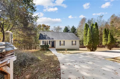 3662 Hidden Pond Dr, Gainesville, GA 30506